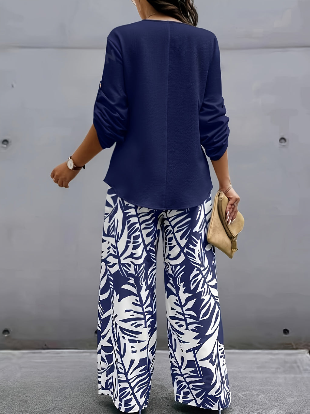 Elegant long-sleeved top and pants set